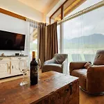 Villa Sofayla Near The Pirin Golf Bansko