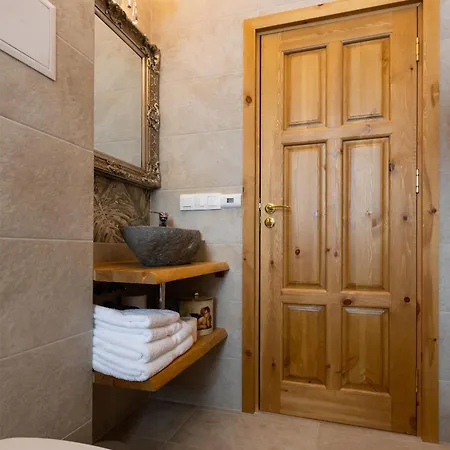 Villa Sofayla With Jacuzzi Near The Pirin Golf Resort * 반스코
