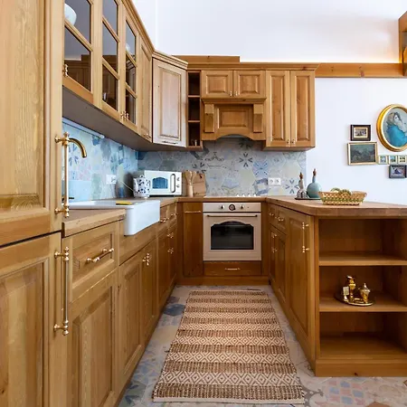 Villa Sofayla With Jacuzzi Near The Pirin Golf Resort * 반스코