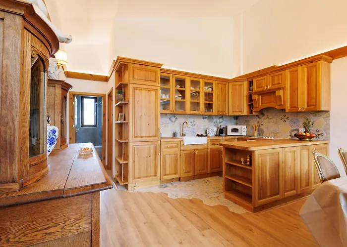 Луксозна вила Sofayla Near The Pirin Golf